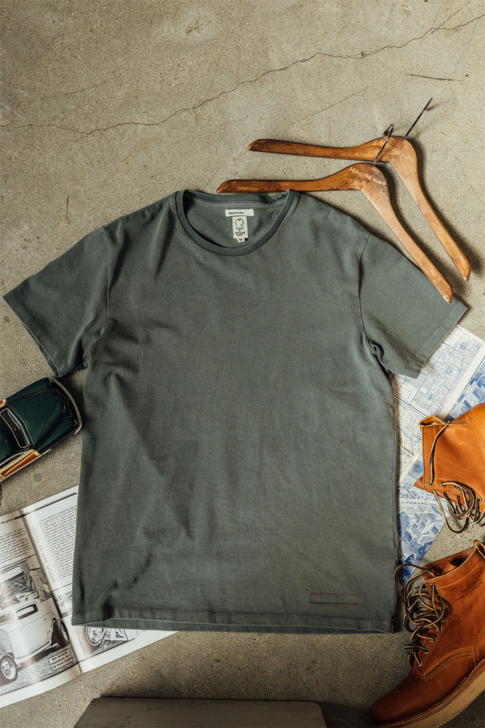 tee-shirt-river-stone-green-gray
