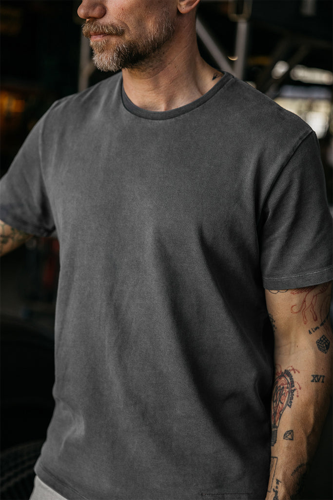 tee-shirt-concrete-gray